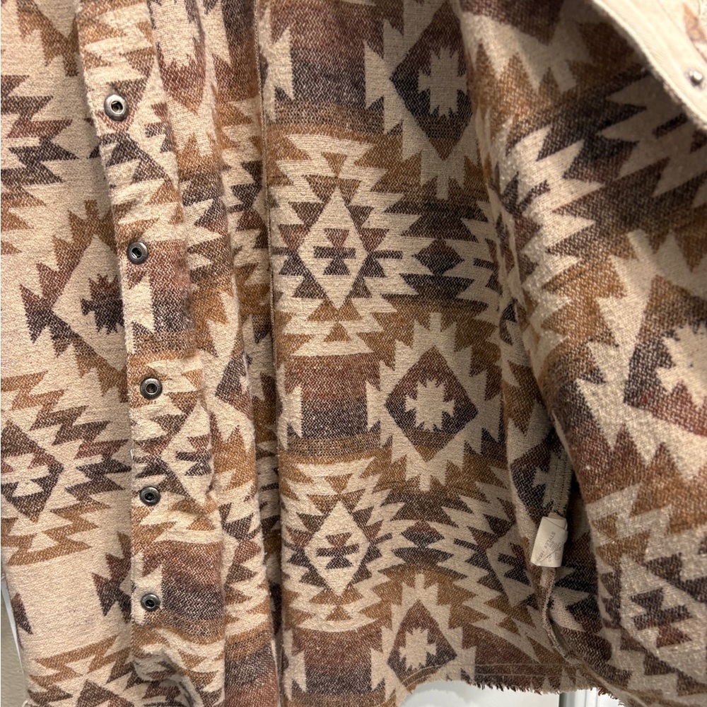 mystree Aztec Print
Shacket - Picture 5 of 6